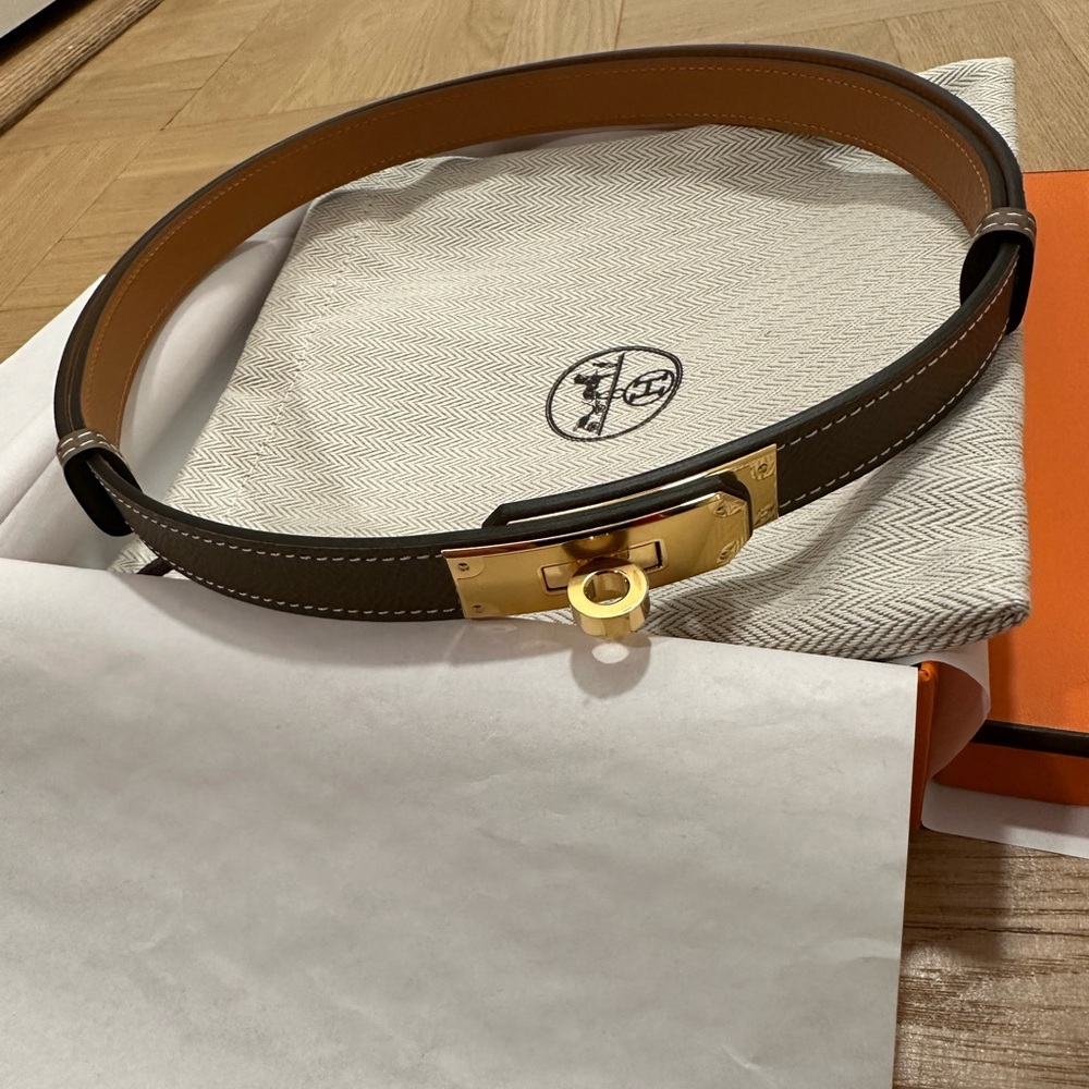 Hermes Kelly 18 Belt Etoupe Epsom leather with gold hardware